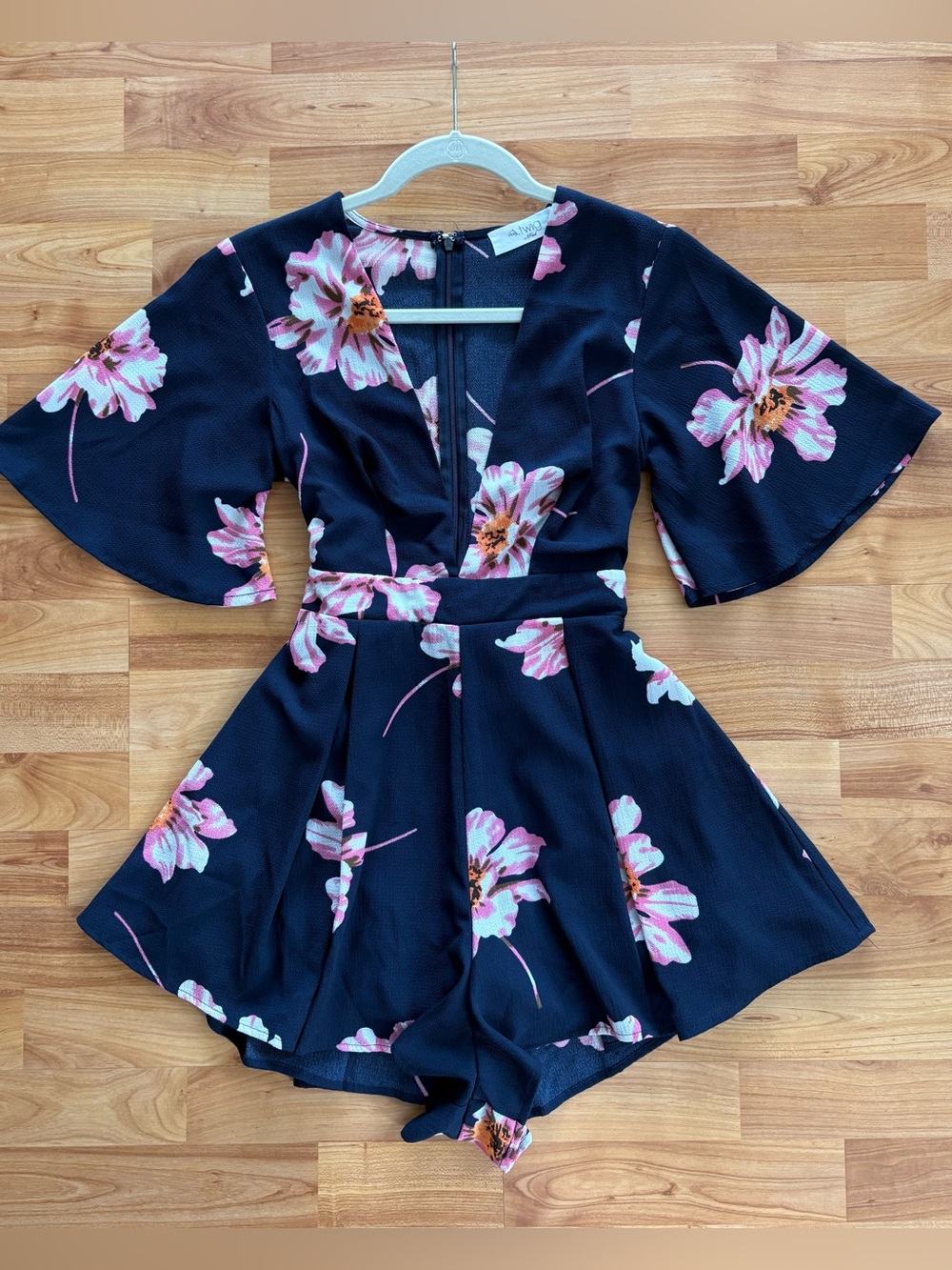 Twig by Petal Navy Floral Romper dress with Pink Accents size Small